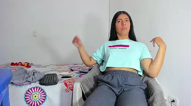 skinnyanai2 online show from February 13, 2025, 5:54 pm