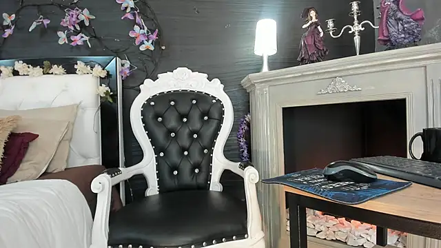 Janna Rousse  online show from March 12, 2025, 12:26 pm