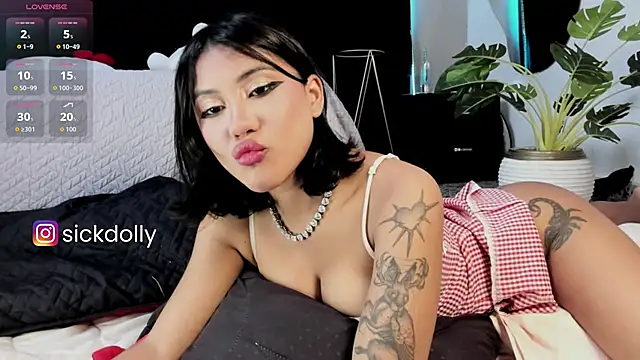 Snapshot of darkydolly_ chatting on November 7, 2025, 4:06 am darkydolly online show from November 7, 2025, 4:06 am