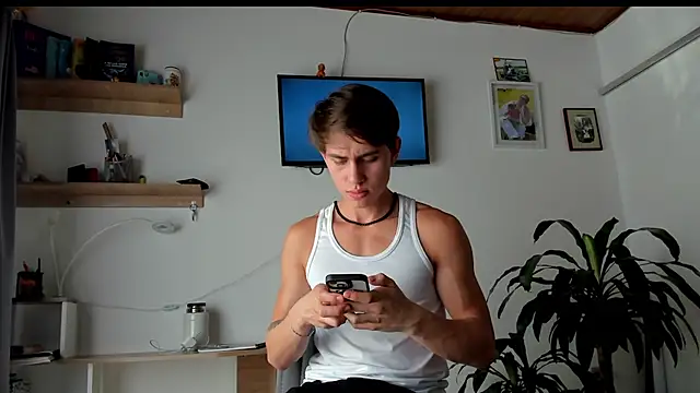 manucute 23  online show from February 27, 2026, 7:57 pm