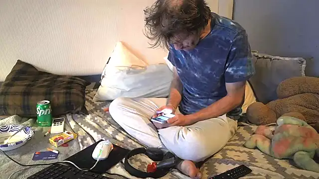 Snapshot of BabyDino_1992 chatting on August 9, 2026, 7:53 pm BabyDino 1992 online show from August 9, 2026, 7:53 pm