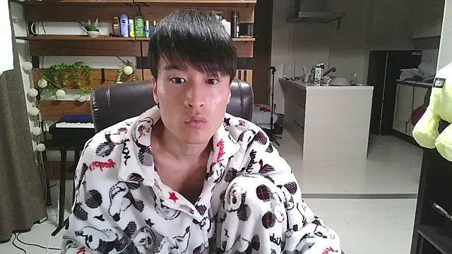 IroManager online show from October 25, 2025, 1:34 pm