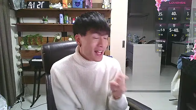 IroManager online show from October 10, 2025, 10:54 pm