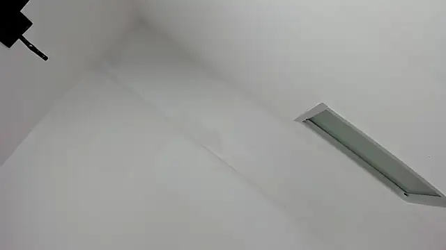 Oriana Guzman online show from September 22, 2025, 12:27 am