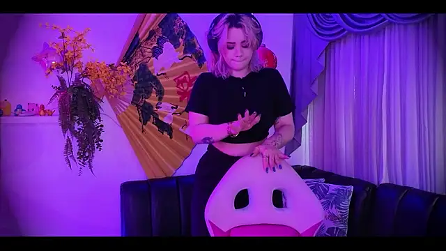 Snapshot of albaismynameX chatting on March 3, 2026, 12:01 pm albaismynameX online show from March 3, 2026, 12:01 pm