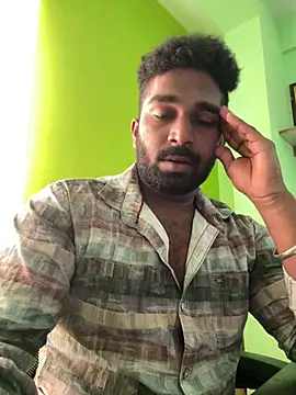 Snapshot of Handsomehunk_4U chatting on February 1, 2025, 6:54 am Handsomehunk 4U online show from February 1, 2025, 6:54 am