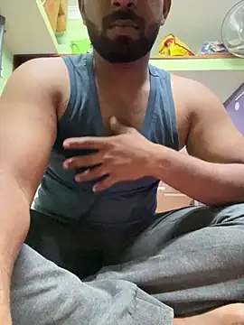 Snapshot of Handsomehunk_4U chatting on February 23, 2025, 4:02 pm Handsomehunk 4U online show from February 23, 2025, 4:02 pm