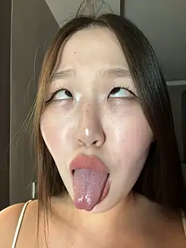 Aiko Yumi online show from December 20, 2024, 12:27 pm