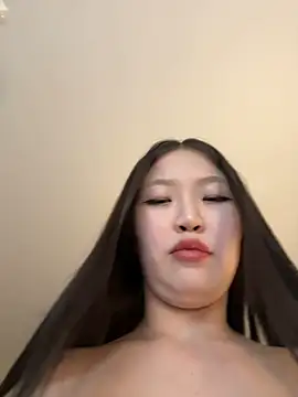 Aiko Yumi online show from March 7, 2025, 3:28 pm