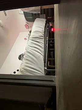 Snapshot of SexyB214 chatting on October 8, 2025, 10:06 am SexyB214 online show from October 8, 2025, 10:06 am