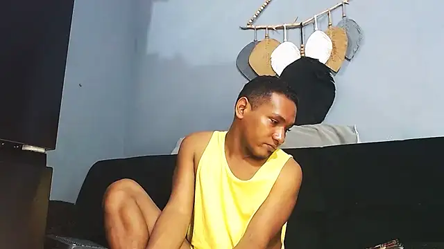 Grandeygruesa1 online show from January 14, 2026, 8:40 am