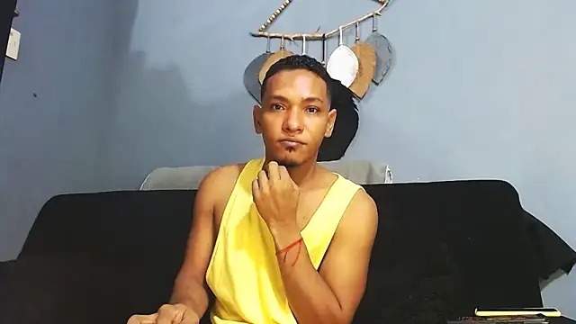 Snapshot of Grandeygruesa1 chatting on February 5, 2026, 3:35 am Grandeygruesa1 online show from February 5, 2026, 3:35 am