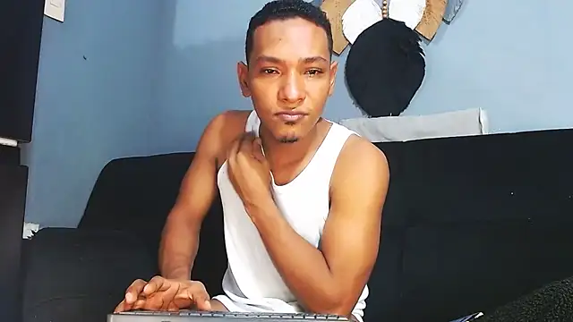 Grandeygruesa1 online show from March 27, 2026, 9:21 am