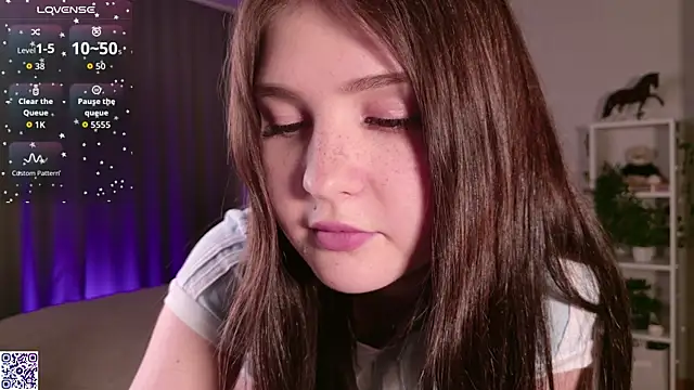 Snapshot of LeraKit chatting on October 8, 2025, 2:18 pm LeraKit online show from October 8, 2025, 2:18 pm