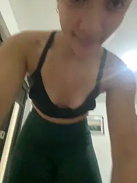 Alicia ALICIA online show from March 3, 2025, 8:32 pm