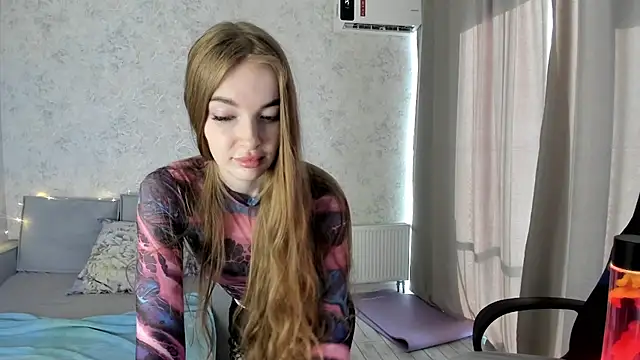 LissaCain online show from September 18, 2025, 4:26 am