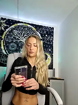 SexxyLiviaa online show from October 29, 2025, 3:49 am