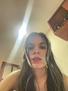 Snapshot of Karla_sweed chatting on October 27, 2025, 11:38 pm Karla sweed online show from October 27, 2025, 11:38 pm