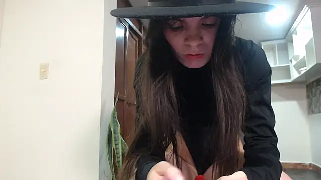 Snapshot of Karla_sweed chatting on January 26, 2025, 10:57 pm Karla sweed online show from January 26, 2025, 10:57 pm