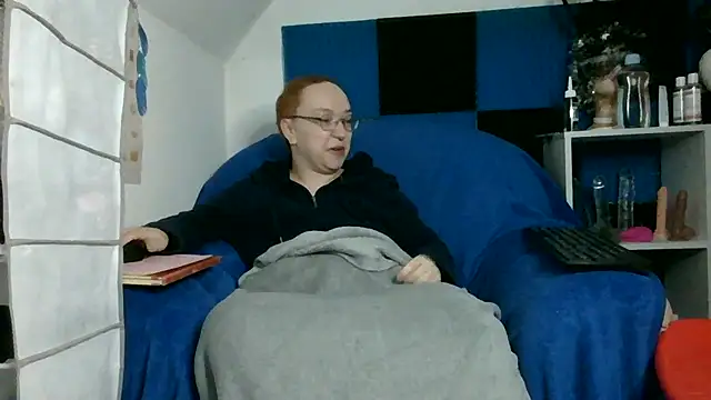 Isabella Geney online show from March 31, 2026, 8:44 pm