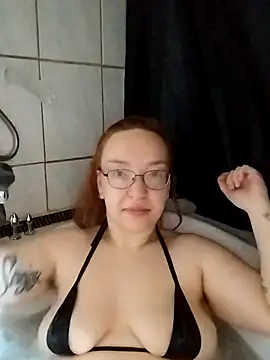 Isabella Geney online show from April 4, 2026, 12:34 pm