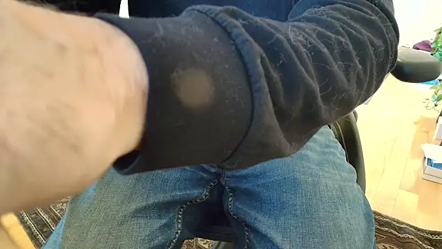 massive cum online show from October 20, 2025, 5:35 pm