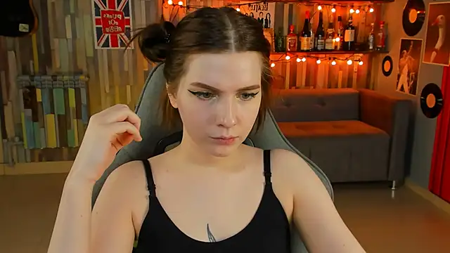 AliceRisinka online show from March 12, 2025, 8:08 am