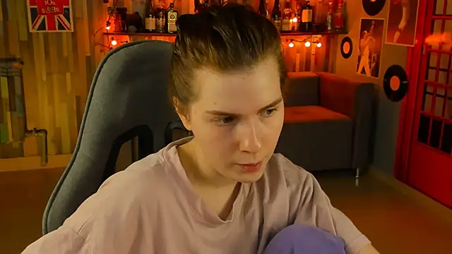 AliceRisinka online show from March 15, 2025, 8:15 am