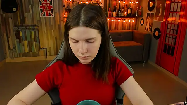 AliceRisinka online show from March 6, 2025, 8:09 am