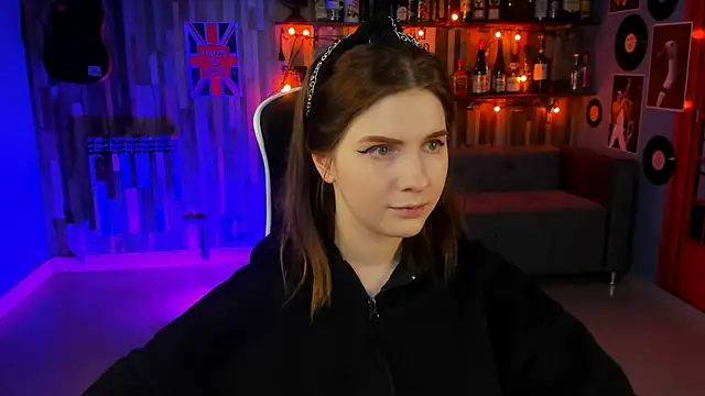 AliceRisinka online show from February 6, 2025, 11:20 am