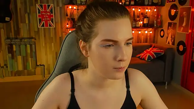 AliceRisinka online show from March 5, 2025, 7:16 am