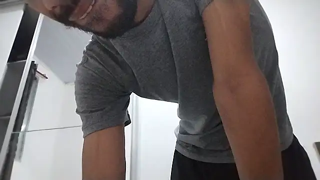 UncutToyBoy23cm online show from January 14, 2026, 8:56 pm