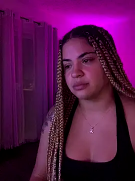 MelSaunders online show from September 26, 2025, 2:51 am