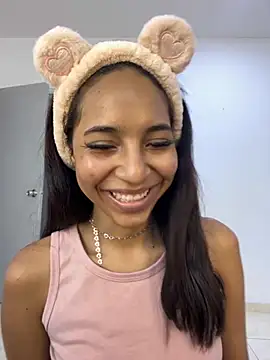 AbrilBrent online show from September 24, 2025, 7:31 pm