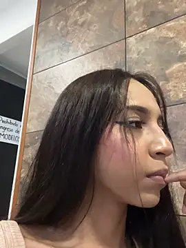 AbrilBrent online show from September 10, 2025, 2:05 pm