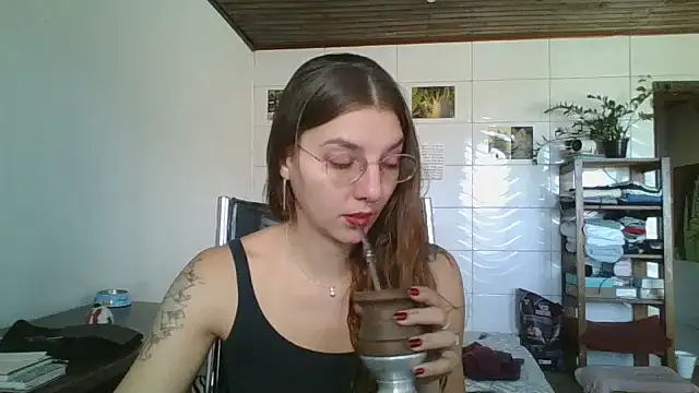 Snapshot of SweetyBabyDemon chatting on May 3, 2026, 2:42 pm SweetyBabyDemon online show from May 3, 2026, 2:42 pm