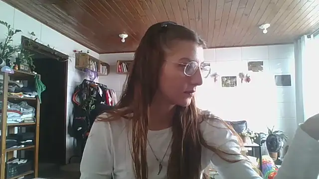 SweetyBabyDemon online show from October 21, 2025, 1:32 pm