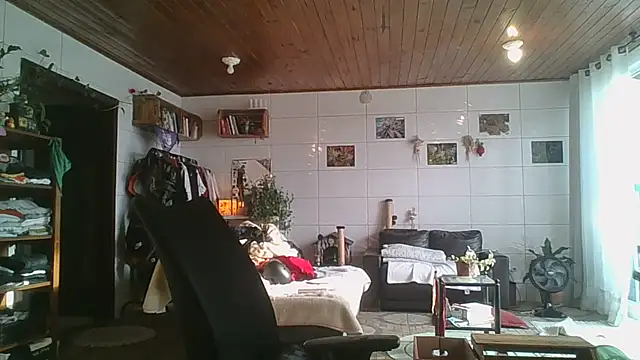 SweetyBabyDemon online show from October 16, 2025, 7:55 pm