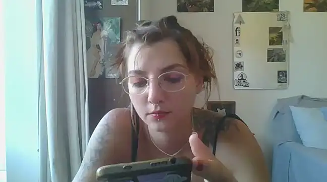 SweetyBabyDemon online show from March 21, 2025, 6:40 pm