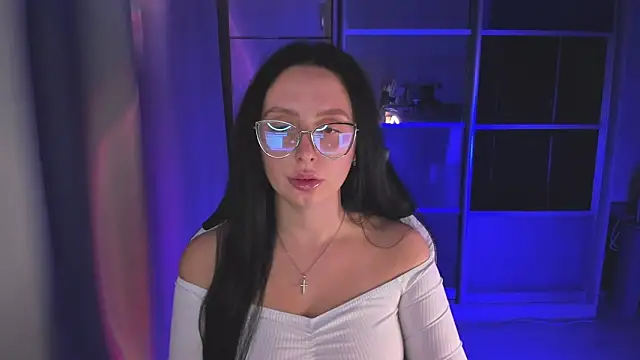 Christy Calypso online show from October 7, 2025, 3:35 pm