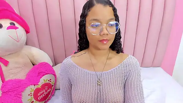 ISABELLA 020 online show from February 19, 2026, 1:52 pm