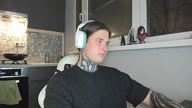  torfin  online show from February 24, 2025, 6:04 pm