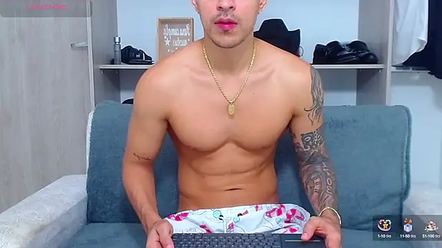 Tristan-bm online show from October 1, 2025, 12:09 pm