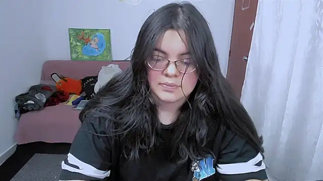 Aria Fullbuster online show from November 12, 2025, 8:45 pm