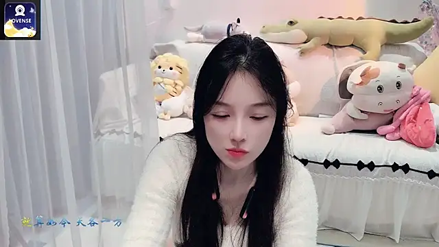 AKiKi711 online show from October 15, 2025, 4:37 pm