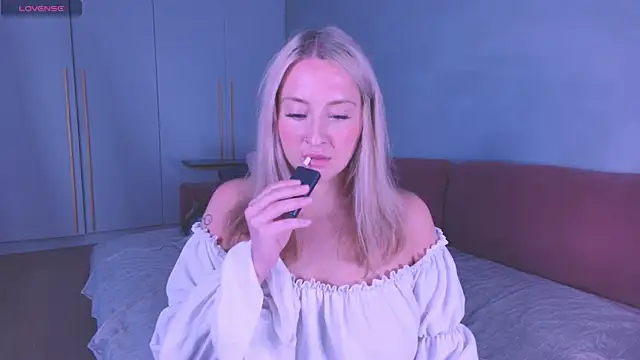 Snapshot of Oh_mylissa chatting on June 15, 2026, 7:57 pm Oh mylissa online show from June 15, 2026, 7:57 pm