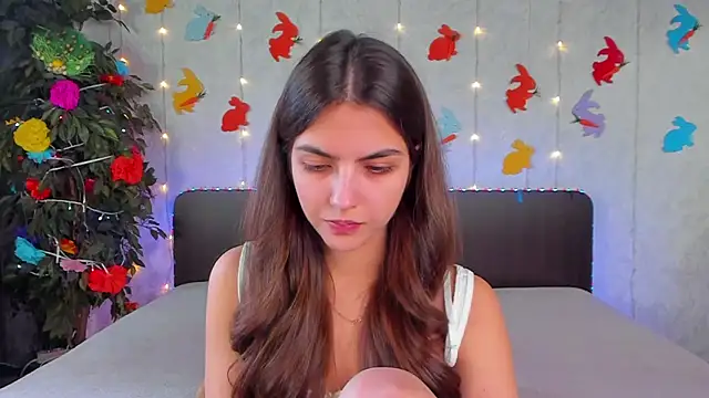 Milana Crystal  online show from April 14, 2026, 12:43 pm