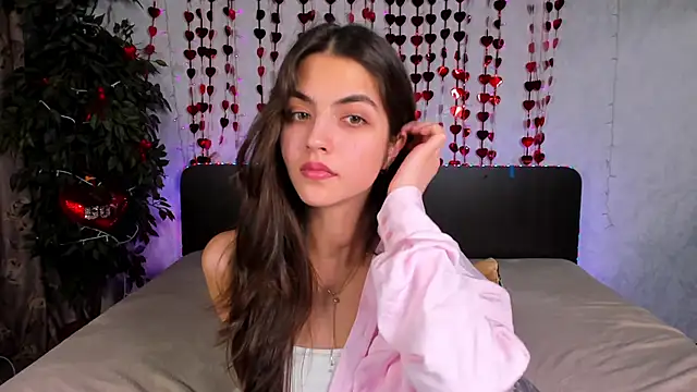 Milana Crystal  online show from March 3, 2025, 5:52 pm