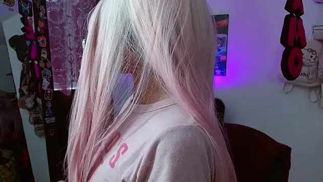 squirt charlott online show from September 20, 2025, 7:19 pm