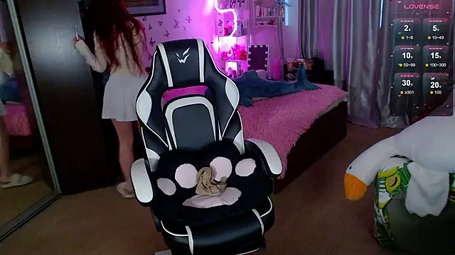 Sidney blush online show from February 3, 2026, 3:59 am